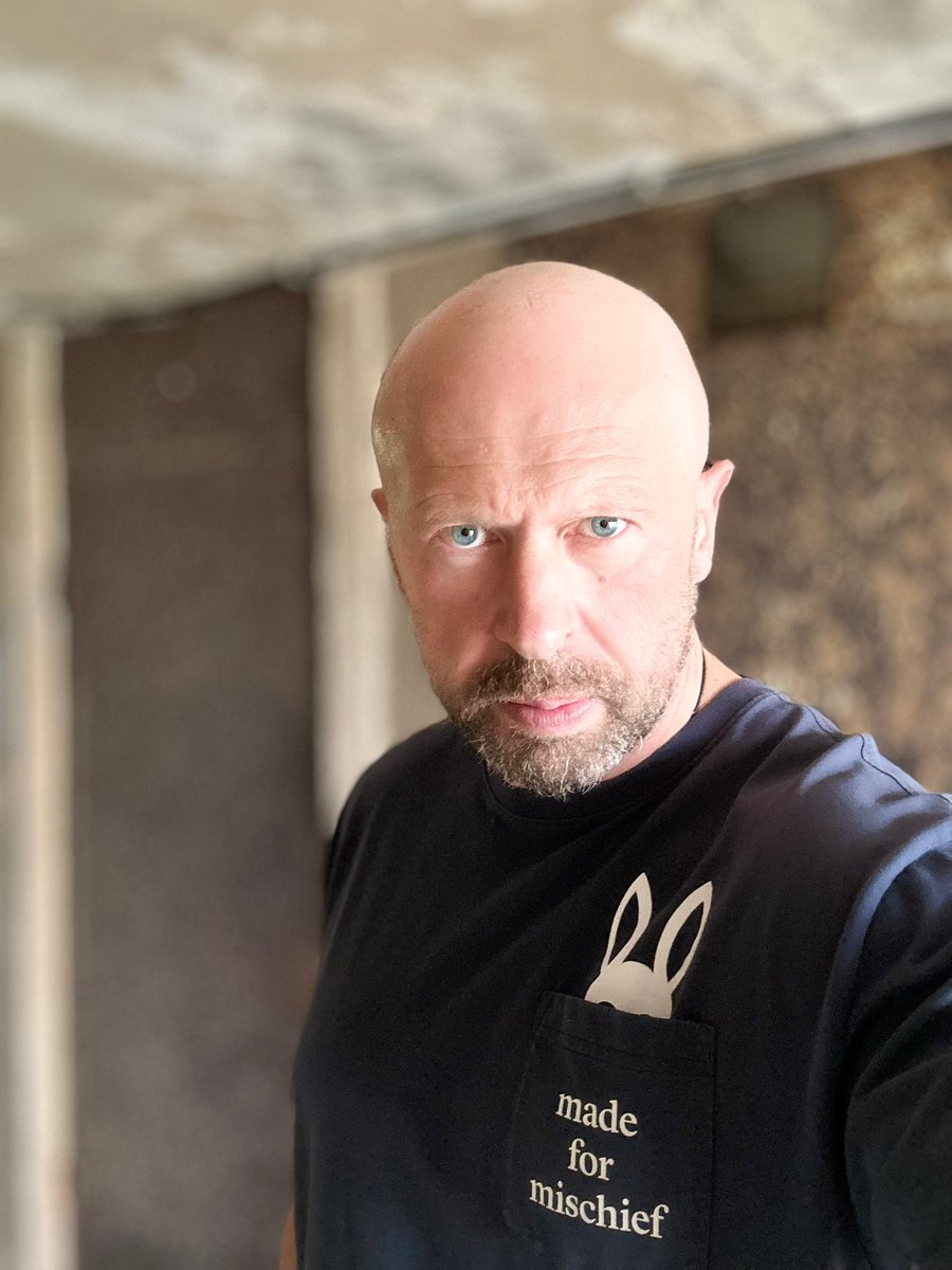 TabachnikVlad's tweet photo. Сколько ни пытайся обьяснить кому-то свой мир, всё равно поймёт его лишь тот, кто с нами “одной крови”. 

Остальные перевернут весь его смысл с ног на голову, так ничего не поняв и не приняв в нём.
#Isarael #war #psychology https://t.co/jpeXvTim5t