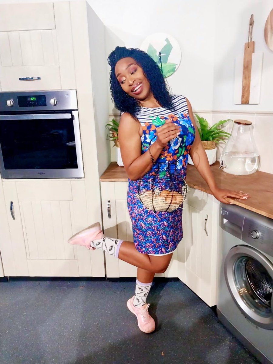 Khabonina_Q's tweet photo. Bafethuuuuu! South Africa is running out of eggs ๐ณ!
Kodwa , Your system is overjoyed ๐ ngoba โfinally a break from cholesterolโ ! Read more on why your body is happy to get an #EggBreak ! https://t.co/xCFhqsV2WA ๐๐พ
Letโs give the Drโs a break & handle our health! Coz WOW ๐คฃ! https://t.co/Jlo5XH43S5