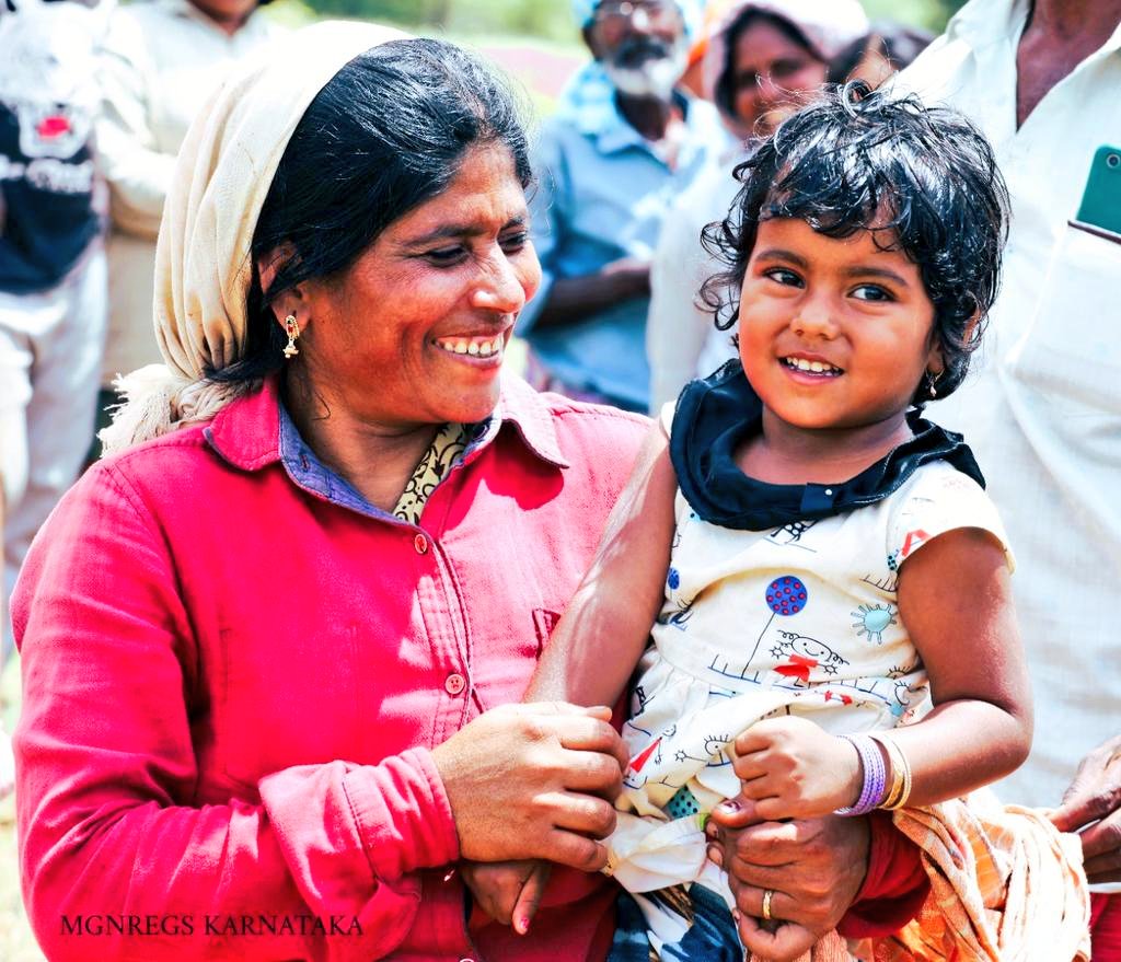VBGRAMGKAR's tweet photo. Courage, sacrifice, determination, commitment, toughness, heart, talent, guts. That’s what little girls are made of.” – @bethanyhamilton 

#KoosinaMane provides a safe, healthy &amp; nurturing environment for labourers' children.

#InternationalDayOfTheGirl

@readingkafka https://t.co/icgUatXob9