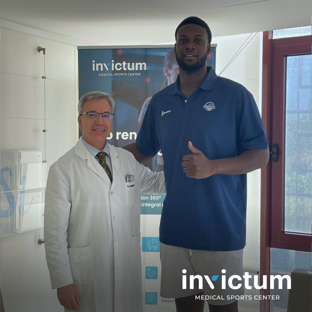 cm_invictum's tweet photo. El jugador del @BFuenlabrada , @OsasEhigiator10 , ha pasado reconocimiento médico en @cm_invictum  . Todo en orden 💪. ¡Mucha suerte para la temporada!

#MiFuenla #Baloncesto #Invictum https://t.co/2mxGBR23cE