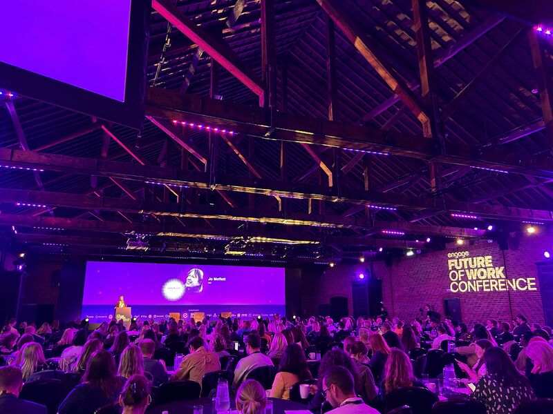 EngageEmployee's tweet image. And we’re LIVE! Over 500 attendees join us to discover what the future of work will look like. We’re set for a great day! #EngageConference 💫