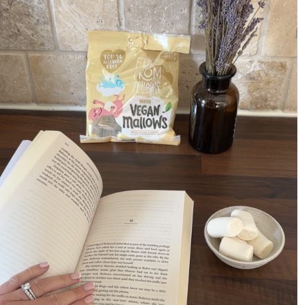 That zen feeling of time to yourself, a good book and a bag of our fluffy mallows. Pick up yours for your moment our zen from @waitrose, @hollandandbarrrett, @grapetree, @ocado, @amazon and independent health food stores. #numberoneveganmallow #vegan #vegansweets #veganmallows