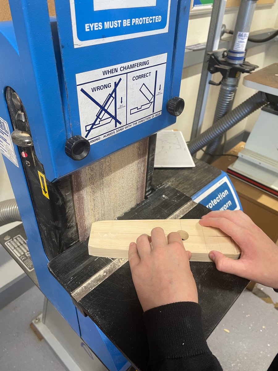 StBenedictTech's tweet photo. S1 Tech workshop classes have been working hard on manufacturing their spaghetti measure...they will be coming home to your cutlery drawer in the next few weeks! @stbenedictsren https://t.co/LJJMi9p0wC