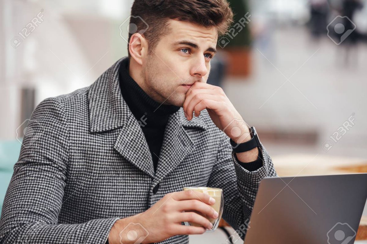 Yo con 50 personas en clase // Yo con 2 personas en clase