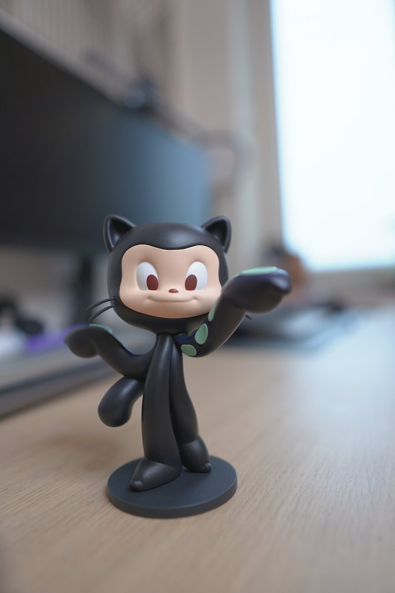 I received the cutest Octocat from @github! Thanks so much ❤️