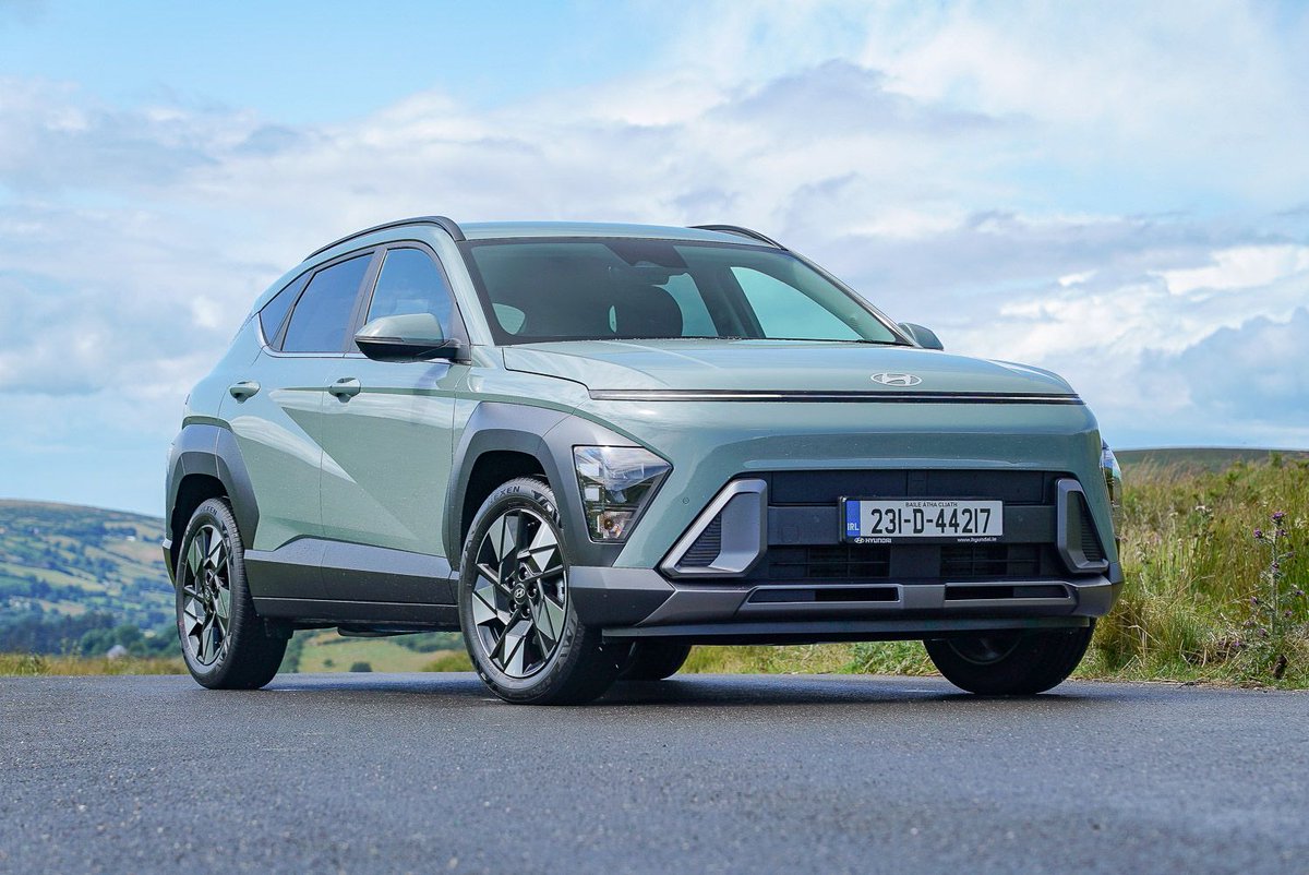 Hyundai Kona Hybrid (2023) review

Hyundai has completely reinvented the Kona. It gets a dramatic new exterior &amp; a much larger and more impressive interior than before, while its refinement has taken a step up, too.

Find out more in our test drive review. buff.ly/43lE7Pe