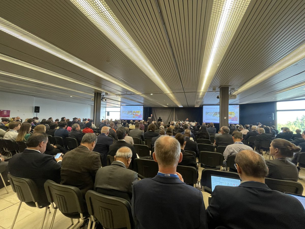 👨‍🏫 The Plenary Lecture I named "Water and Engineering. The Role of Engineers in Solving Global Water Problems" was given by Professor José Manuel Pereira Vieira. 
#prague #waterproblems #engineering
World Federation of Engineering Organizations