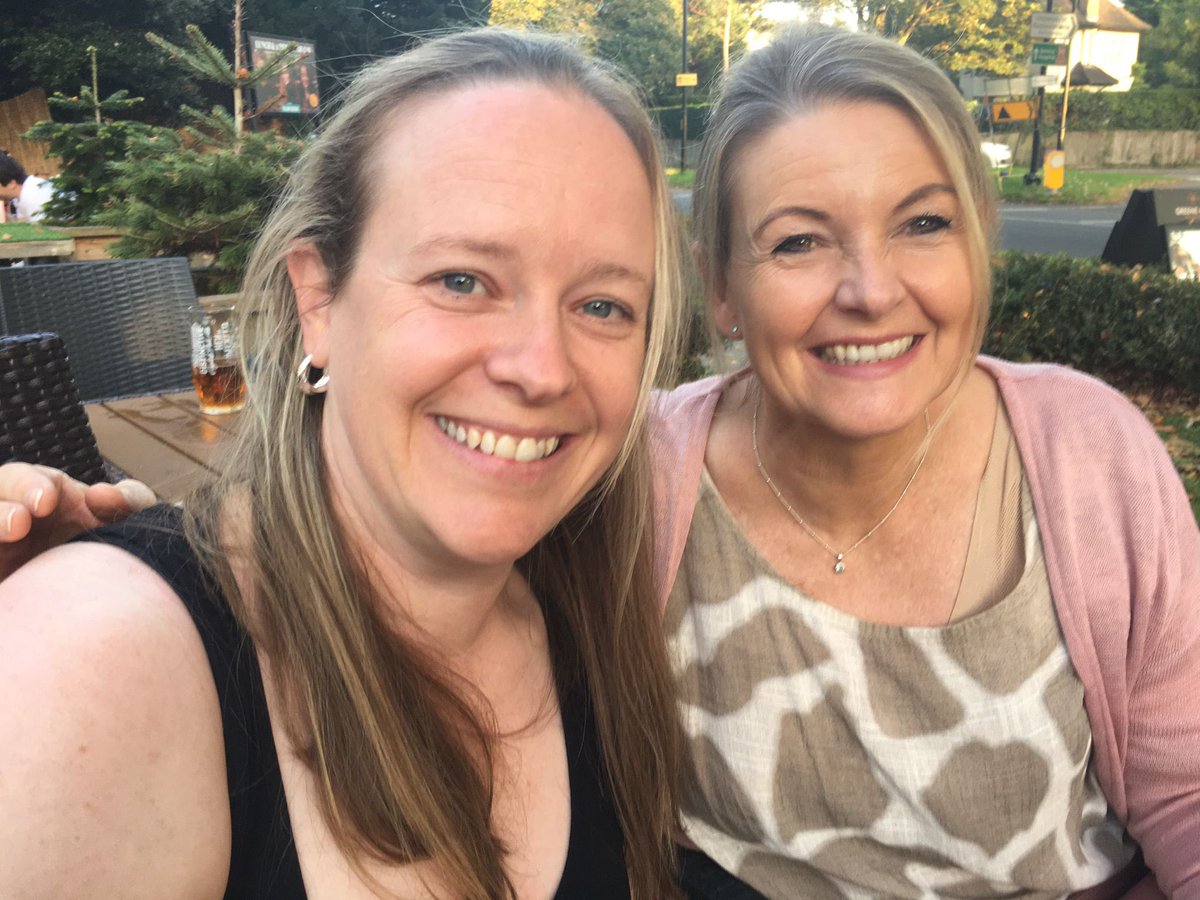MDGPhysio's tweet photo. Always learning 🧠 📖 , fab week of CPD with World Rugby 🌍 🏉 &amp; Dean Close “Behind Closed Doors” ⛷️🏇 @physiosinsport @GemmaNParry @LMcBPhysio @drkeithstokes #alwayslearning #courage #resilience #rugby #science #network #femaleathlete #physiosinsport #rugbysafe #concussion https://t.co/0qy6ETYetA