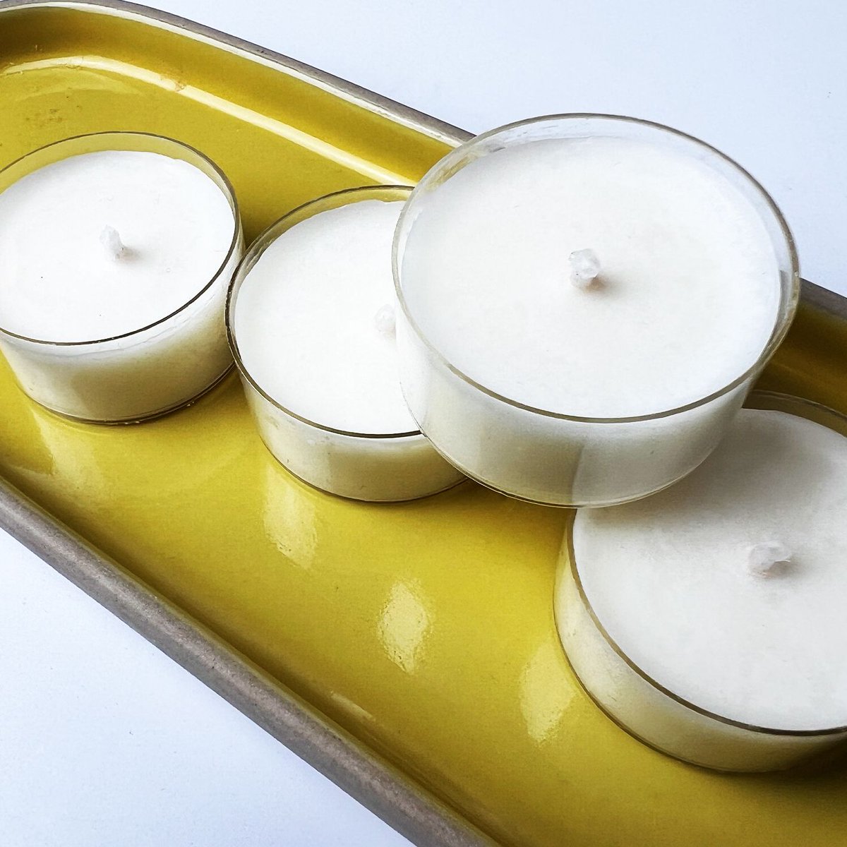 You may have noticed a couple of new tealights have joined our website this week. Fir Tree is one of those scents that evokes all the memories of a pine forest, whereas Cinnamon Buns gives the comforting aromas of freshly baked, warm, spicy bakes. buff.ly/43W8BYy