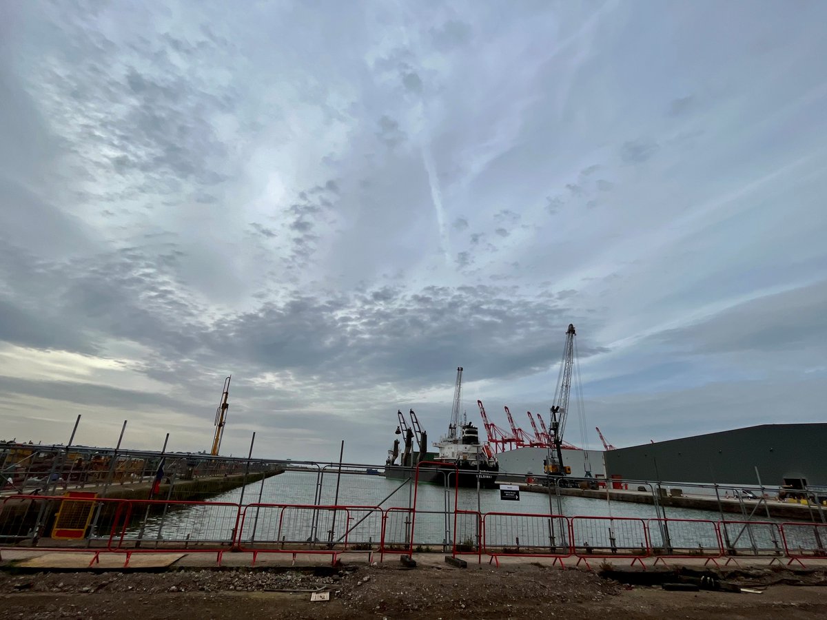 We were interested to visit the Port of Liverpool's Alexandra Dock yesterday where @PeelPorts are investing £28m on a new multi-user warehouse facility; its biggest single investment in warehousing this year. Find out more about this purpose-built space: peelports.com/news-articles/…