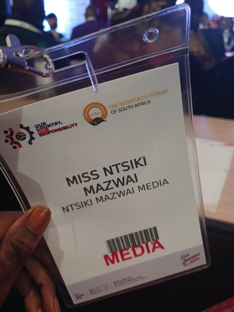 NtsikiMazwaiMedia tweet media