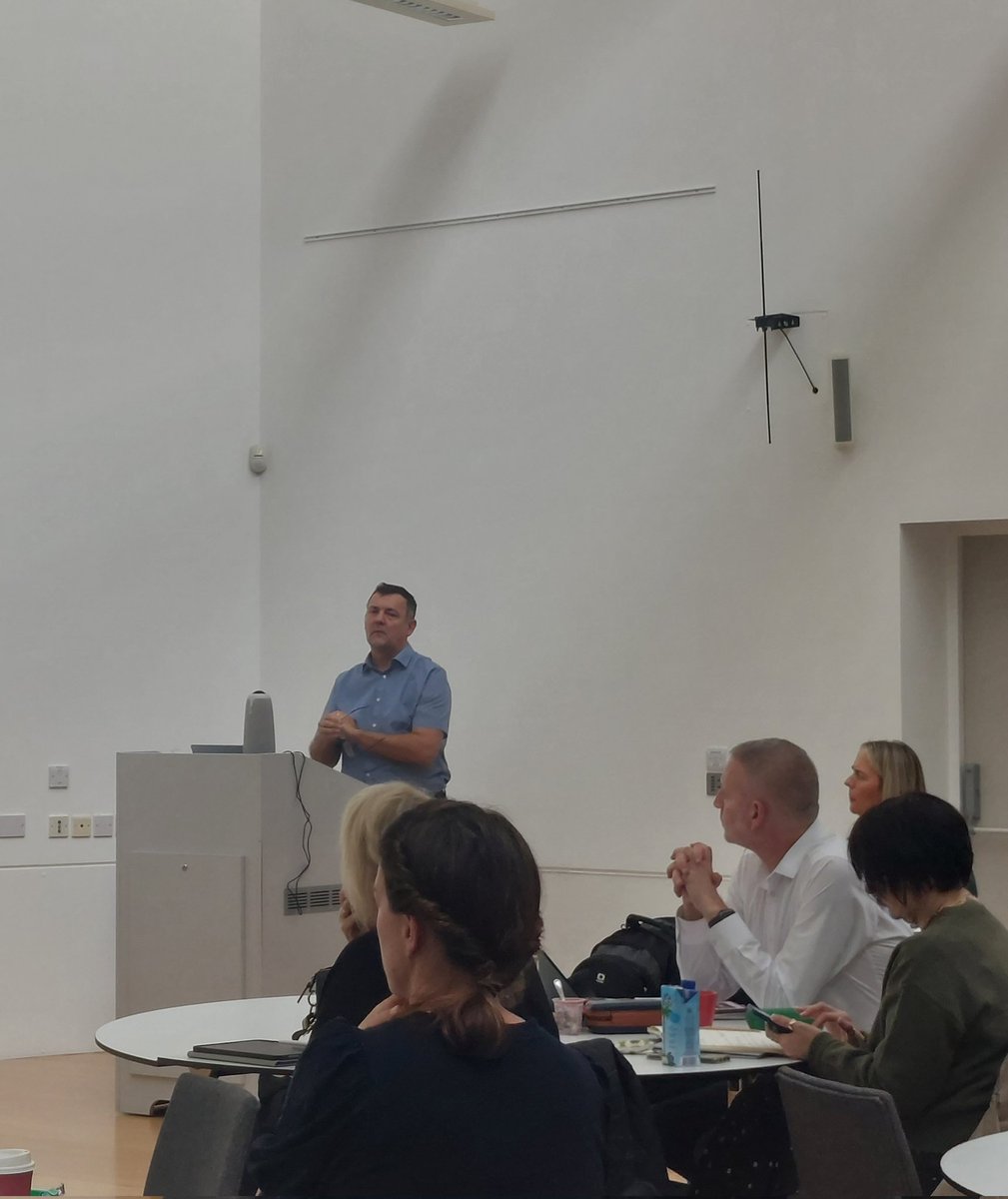 Alison Quinn tweet media