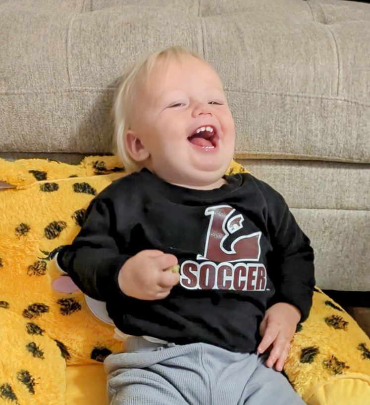 denk_kell17's tweet photo. @UWL_Soccer will be winning best dressed at daycare today. https://t.co/oTcLNU47hN