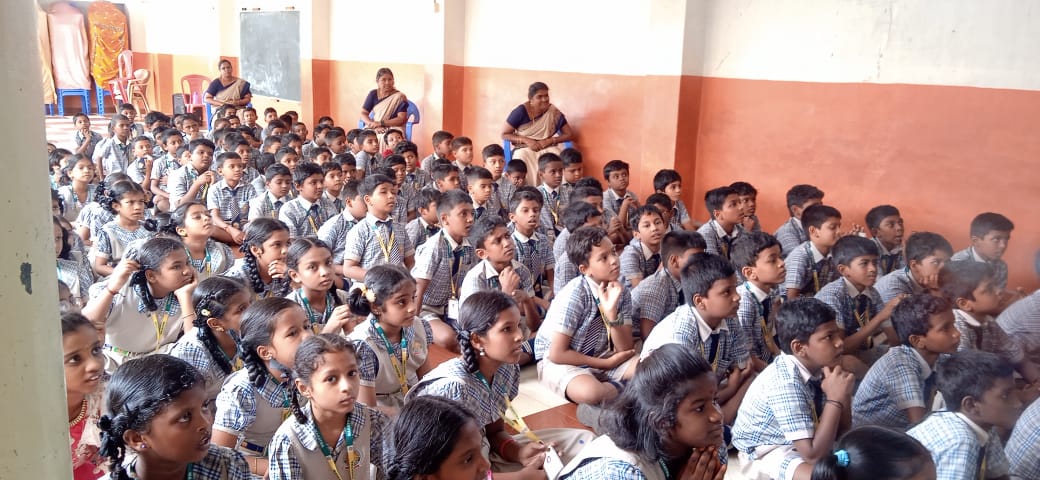 SMunicpality's tweet photo. Srivilliputhur Municipality Dengu Awareness in Mahatma Vidyalaya School. https://t.co/YBRlQ5ykze