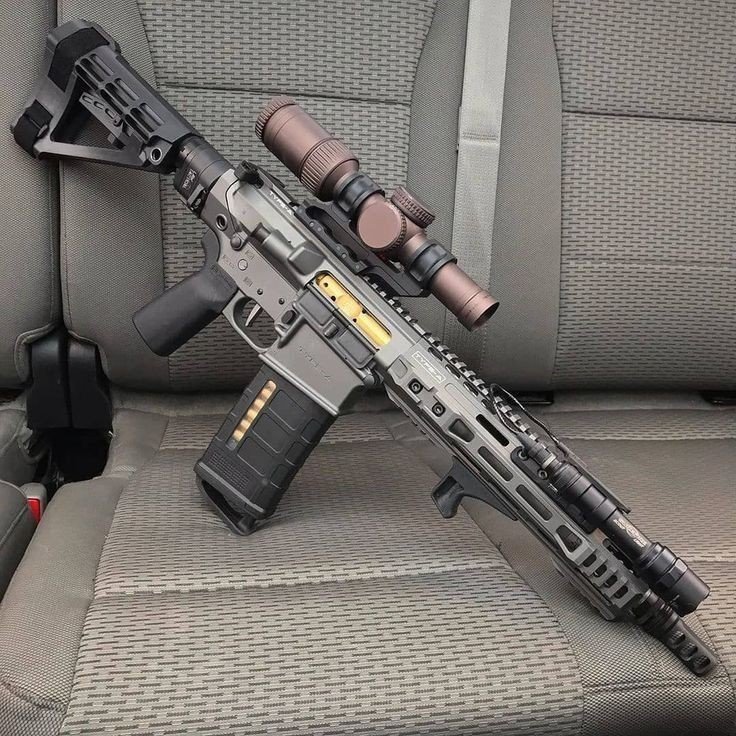 _Gun_Lover's tweet photo. Rt if you love #guns https://t.co/TseM1YUIod