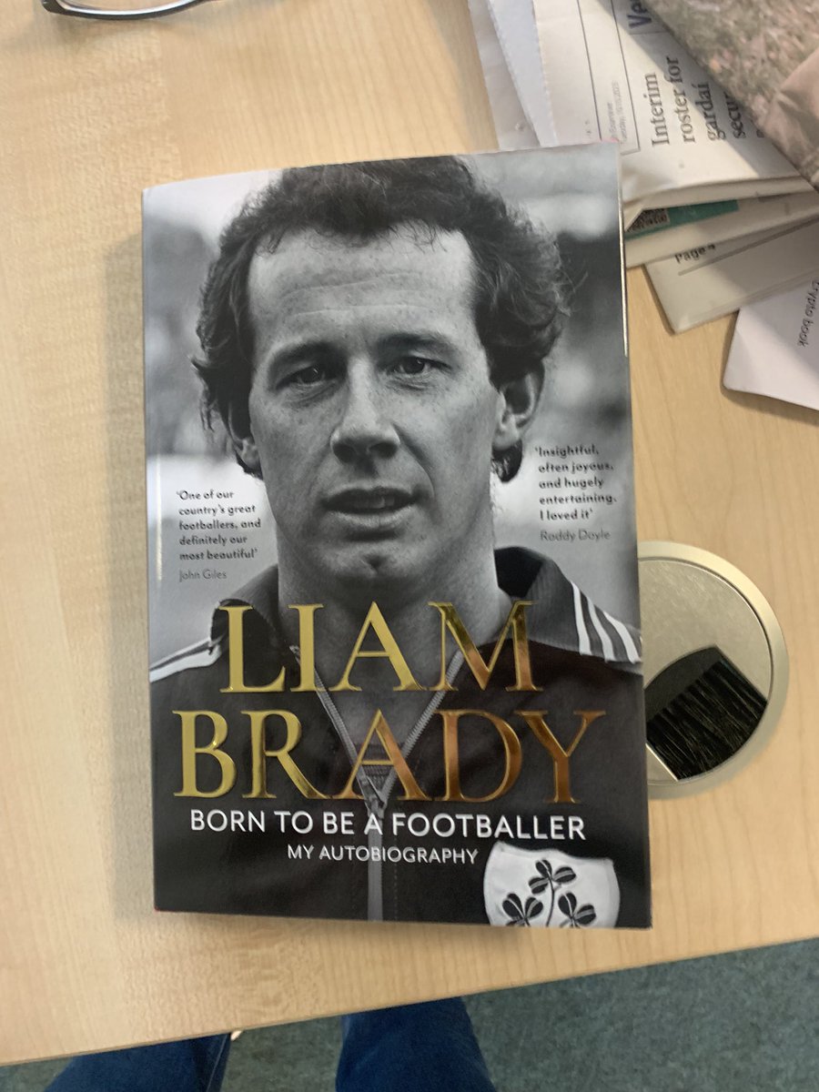 Larry Ryan tweet media