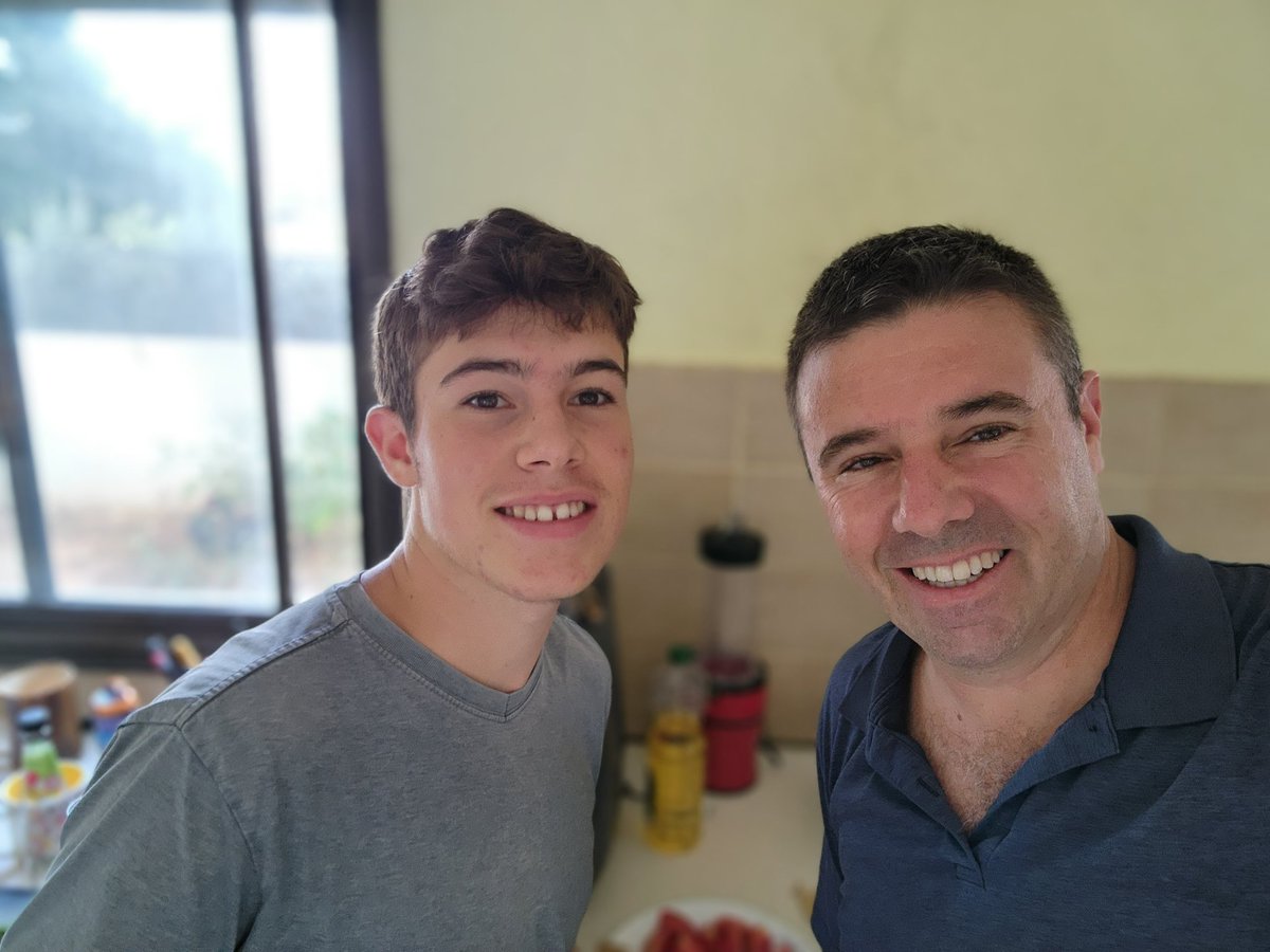 Avi Schroeder tweet media