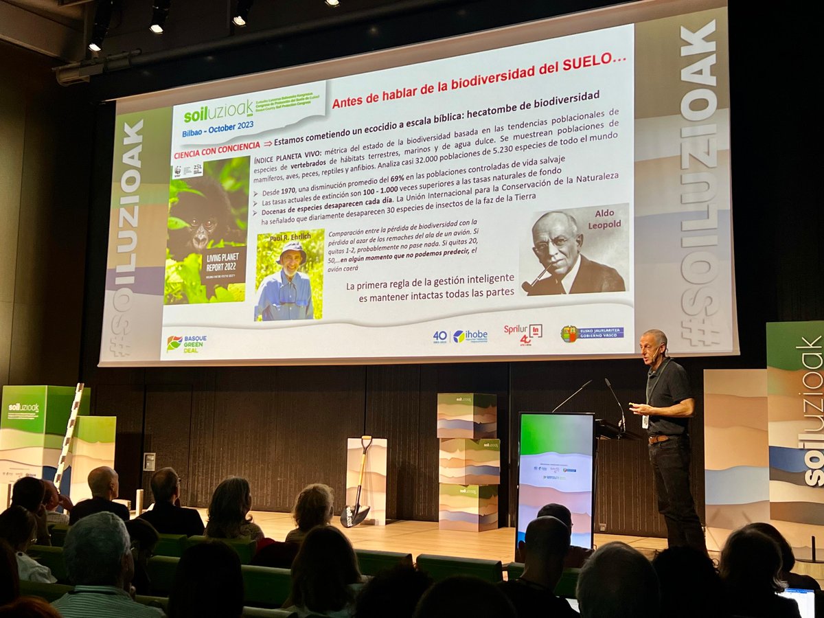 🗣️🌱 Carlos Garbisu, <a href="/neiker_BRTA/">NEIKER</a>-ko zuzendari zientifikoa: "Lurraren biodibertsitatea: altxor ezkutu eta ezezaguna gure oinen azpian" 

💬 Garbisu: "Para el 2 de agosto ya habíamos consumido los recursos naturales que generaba el planeta para el año 2023."

#SOILUZIOAK