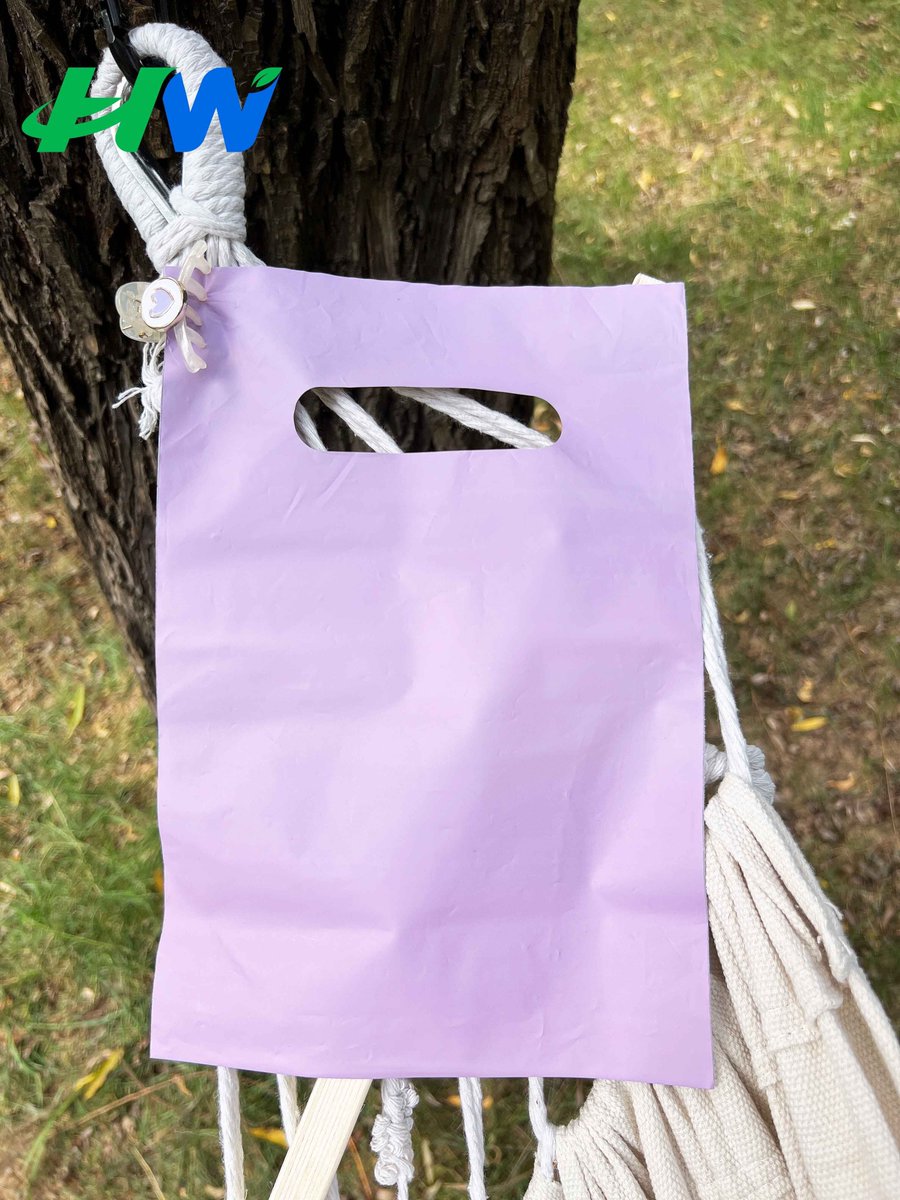 huaweinm6's tweet image. HuaWei Eco friendly, Biodegradable, Compostable- This HW bag contains 0% plastic!  &quot; I am not PLASTIC ”We really do mean that we are 100% biodegradable and compostable. 
#CompostableSolutions #PlasticFree #EnvironmentallyFriendly #ConsciousConsumption #RenewableResources