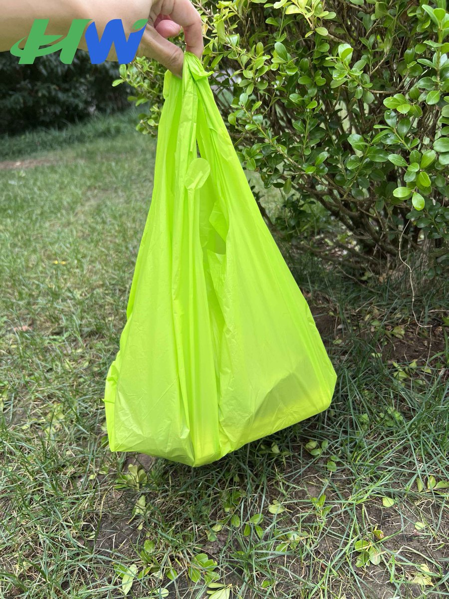 huaweinm6's tweet image. HuaWei Eco friendly, Biodegradable, Compostable- This HW bag contains 0% plastic!  &quot; I am not PLASTIC ”We really do mean that we are 100% biodegradable and compostable. 
#CompostableSolutions #PlasticFree #EnvironmentallyFriendly #ConsciousConsumption #RenewableResources