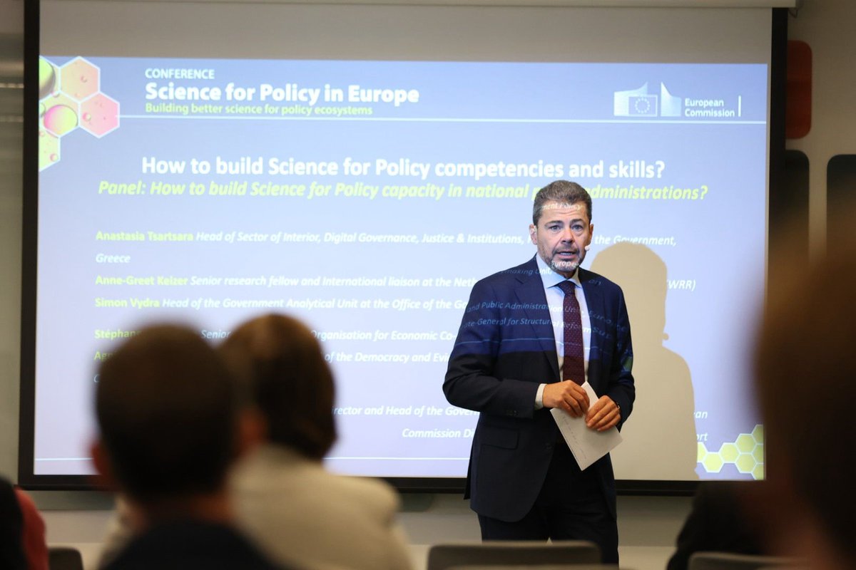 EU_reforms's tweet image. We've moderated a compelling discussion w/ 🇪🇺Member States &amp;amp; international organisations on how to strengthen #PublicAdministration' capacity for #Science4Policy &amp;amp; #Evidence Informed #Policymaking
This is key to confront with new challenges &amp;amp; fight #disinformation #SFPIE2023
