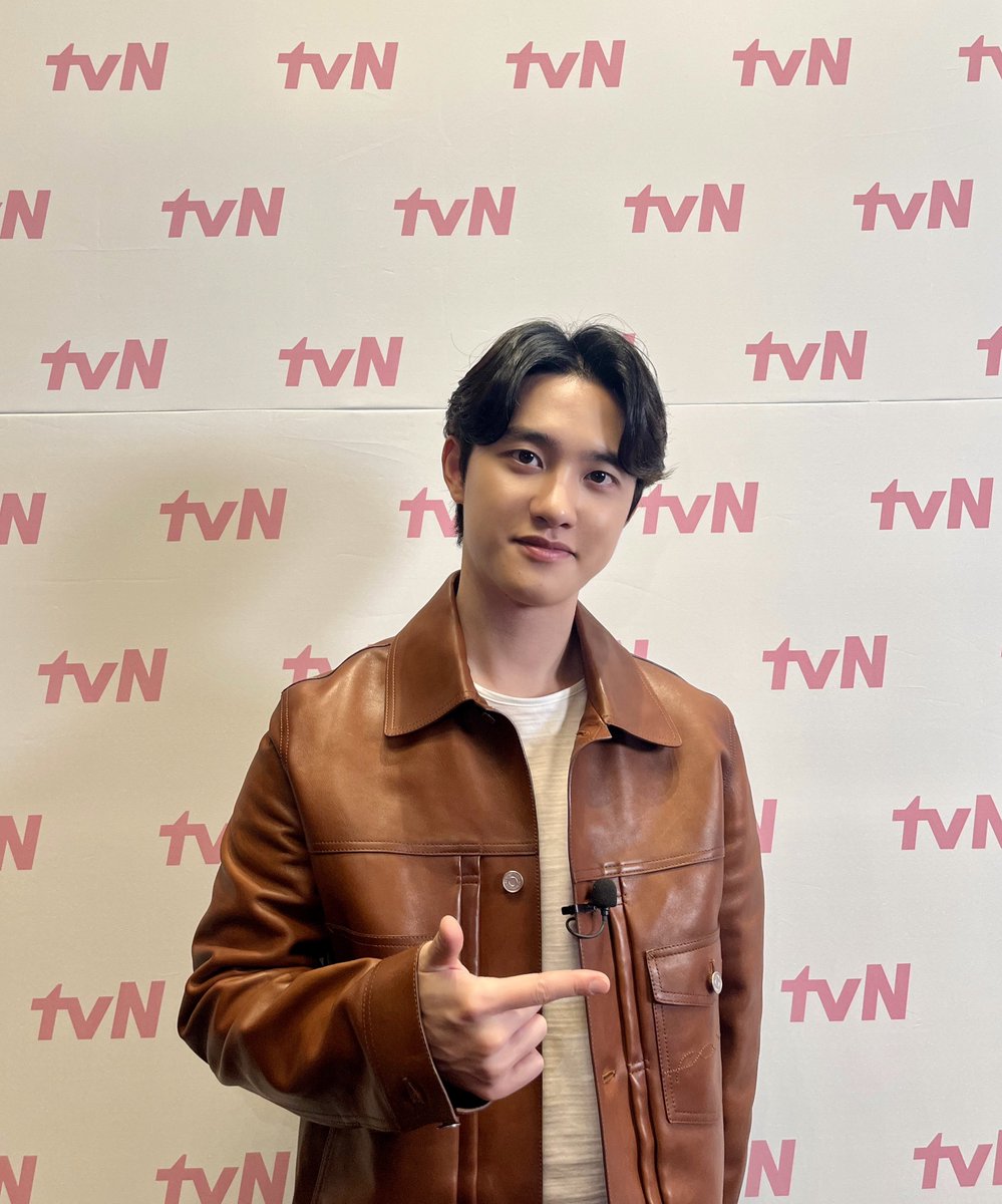 weareoneEXO's tweet image. 🤎🐧🤎

✔️10/13 [금] 저녁 8:40 콩콩팥팥 첫 방송 | tvN

#DO(D.O.) #디오  
#EXO #엑소 #weareoneEXO 
#콩콩팥팥