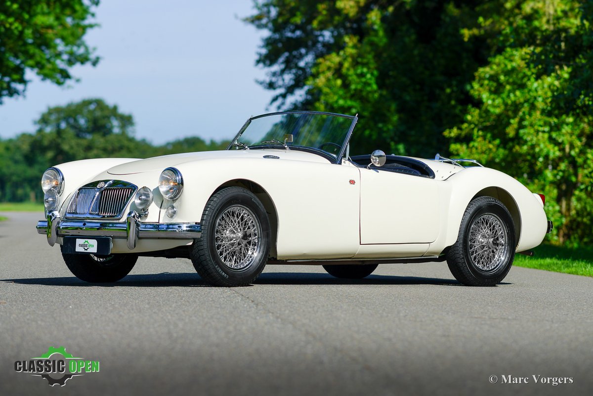 ClassicarGarage's tweet photo. A Slick British Chap! Beautiful 1956 MG MGA roadster for sale at Classic Open. Very good driver condition! https://t.co/BITlpgrpxv
#MG #MGMGA #MGMGARoadster #ClassicCar #ClassicCars #VintageCar #VintageCars #Oldtimer #Oldtimers #ClassicarGarage #ClassicOpen #MyClassyRide https://t.co/g3hOKuSXl4