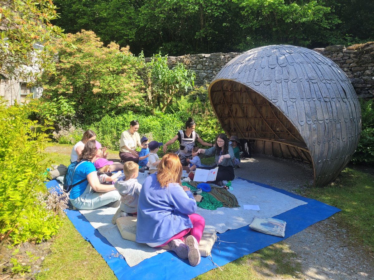 Are you looking to start your heritage career? We are looking for two Visitor Experience &amp; Education Trainees to join us for a 12-month Traineeship.
For more details: wordsworth.org.uk/traineeships/