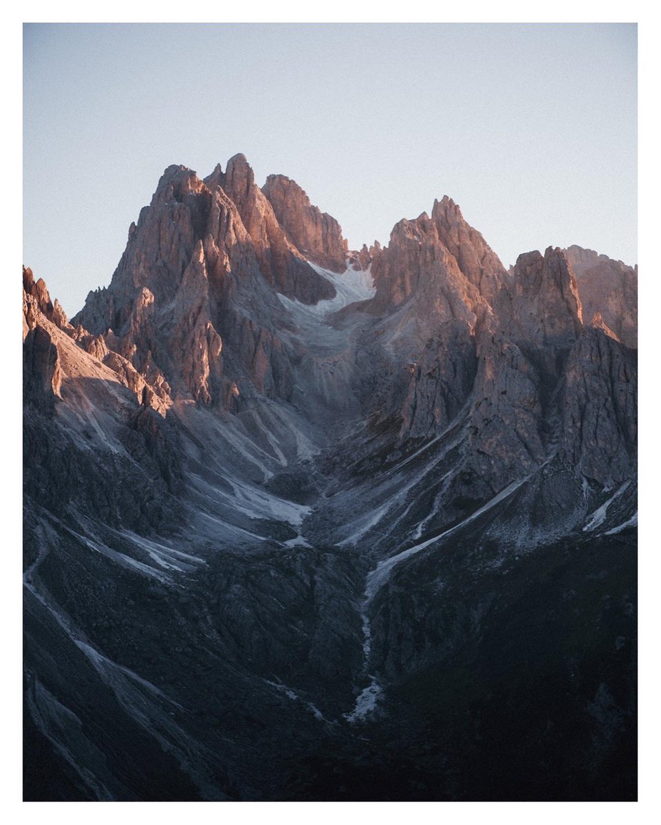 The jagged peaks of Cadini di Misurina, just before sunset 🌙 pure magic 🤍