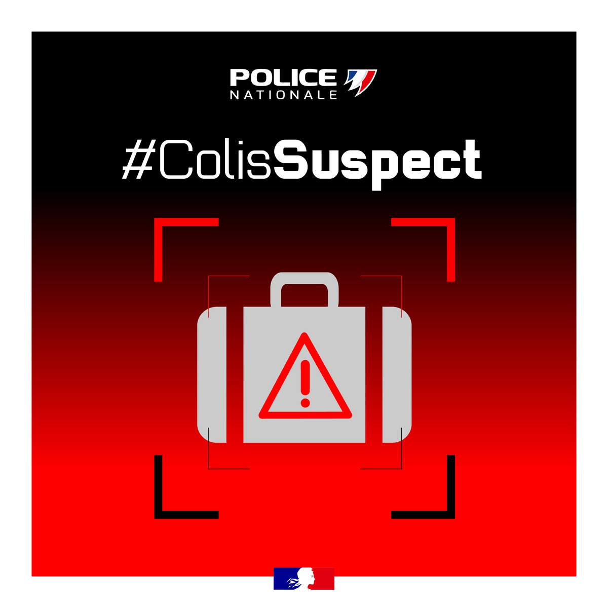 PoliceNat77's tweet photo. [🚨ALERTE EN COURS 🚨]

Intervention en cours au centre commercial de @carresenart à #Lieusaint suite à un signalement de colis suspect.

➡️ Autant que possible évitez le secteur et respectez le périmètre de sécurité pour faciliter le travail des secours. https://t.co/xQ67cDuhVp