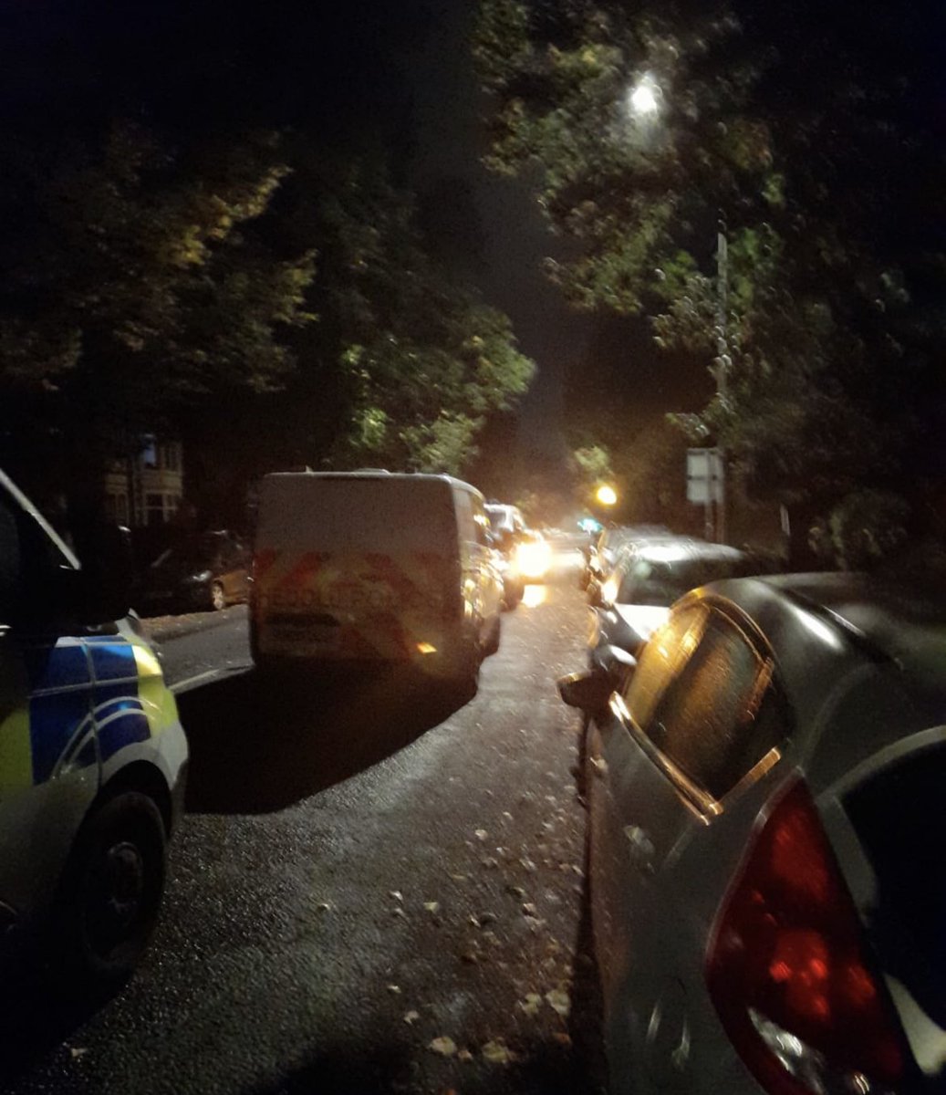 Cathedral Rd Cardiff 📍

Thieves picked up on site via our monitored CCTV system, alarm response driver on site with police dog unit within 15 mins. Thieves  disturbed and stolen power tools were recovered which were hidden in a near by lane 🎥