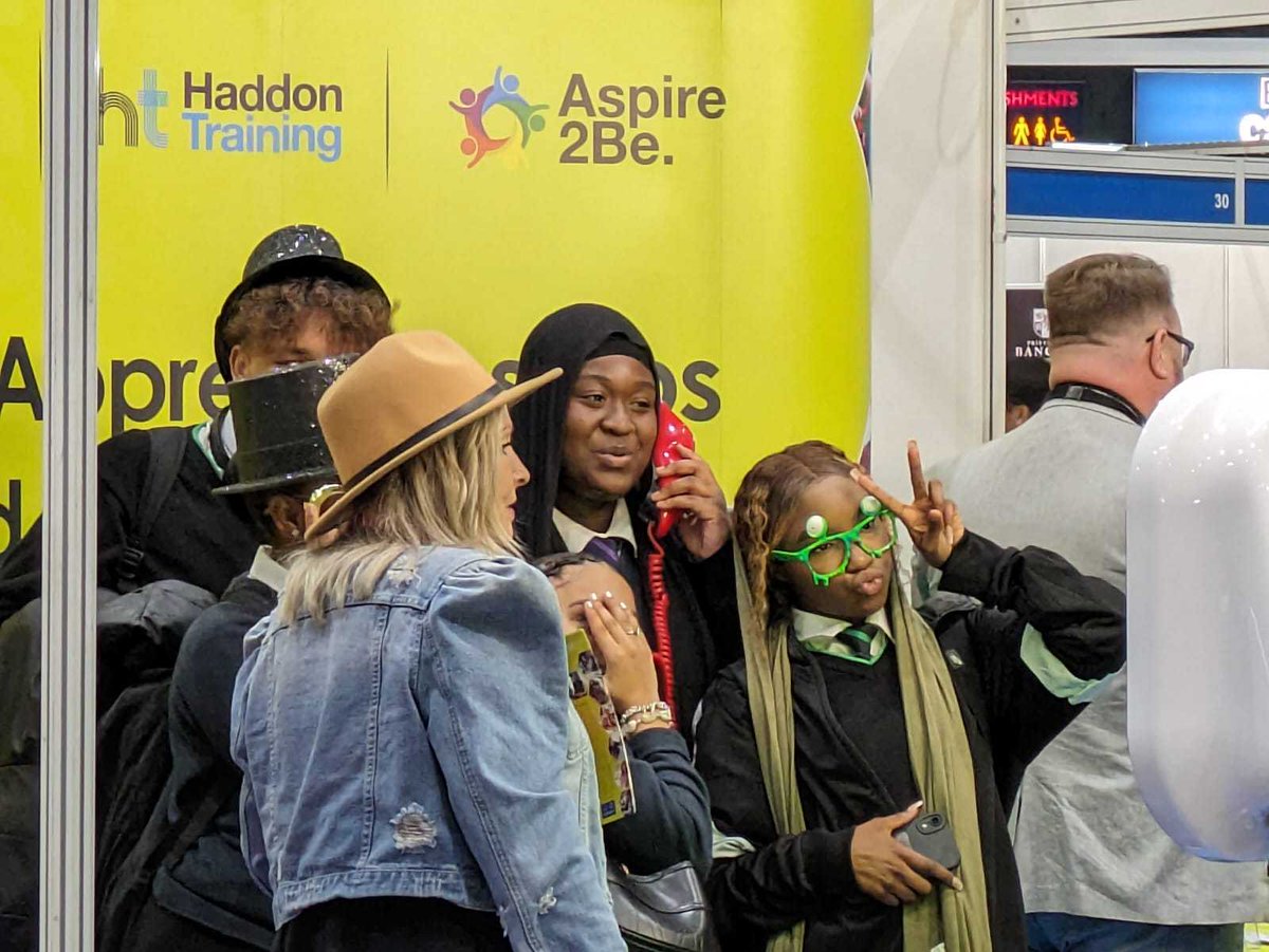 OESkillsEvents's tweet photo. We had a brilliant day yesterday and looking forward to another busy day! 😄

Don't forget you can still register and attend the event for FREE today until 2:30 p.m.

https://t.co/22fbt2saib

#SkillsCymru #careerevent #careerguidance #careers #recruitment #earlycareers https://t.co/TEN5noGmbh