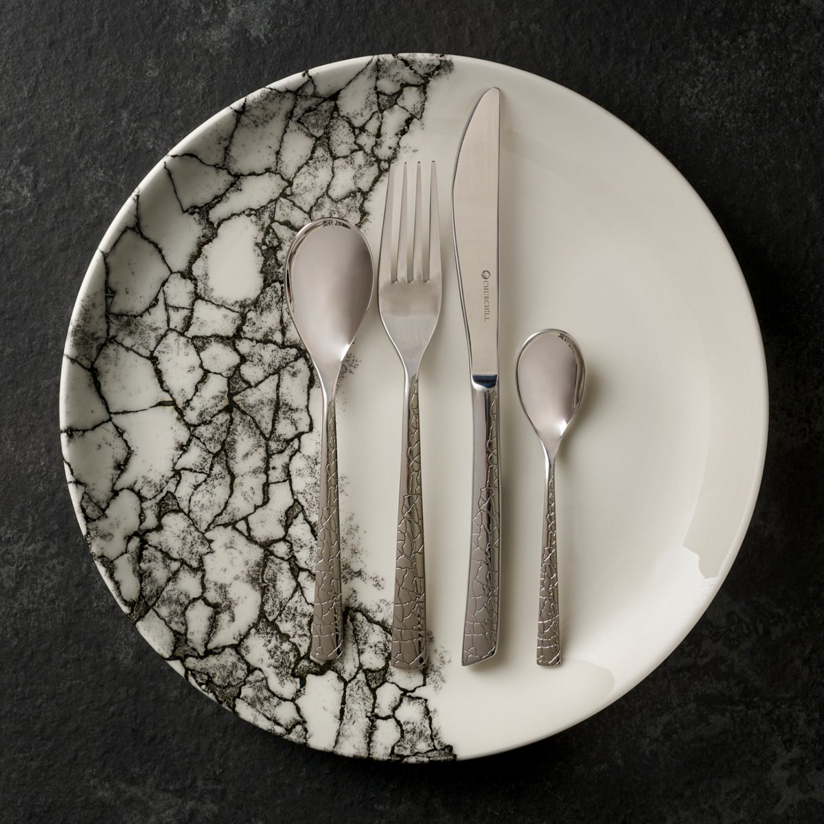 MAC_FoodService's tweet image. New for Autumn '23, Kintsugi cutlery. Featuring the crackled, embossed texture on the contemporary Evolve shape. Crafted in high-quality 18/10 stainless steel, this collection combines elegance with durability. #kintsugicutlery #tableware #newcollections #cracked #Churchill