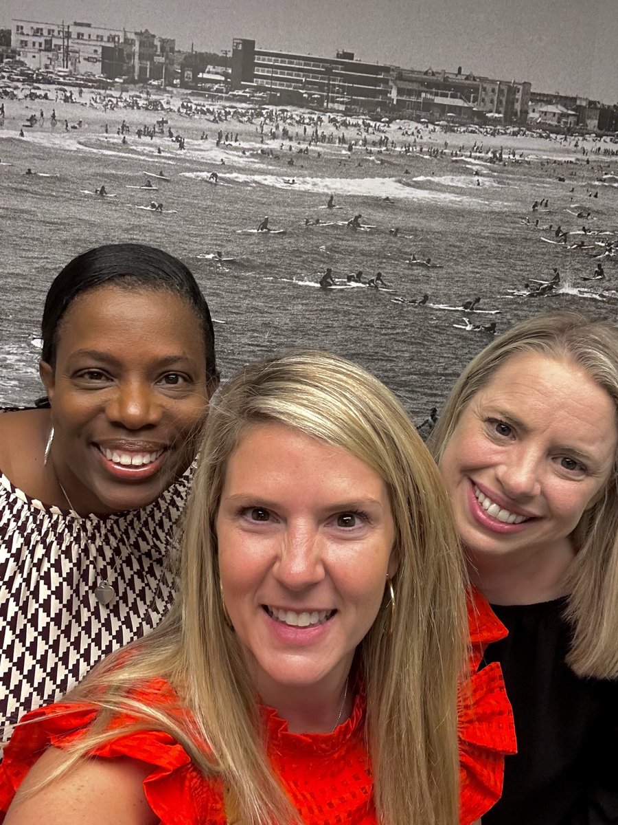 EdmentorNH's tweet image. Another great day at Portsmouth Public Schools helping educators maximize ⁦@edmentum⁩ Courseware as a resource for blended learning.  ⁦@MaryJaneBritt⁩ ⁦@edmentum⁩ #educatorfirst