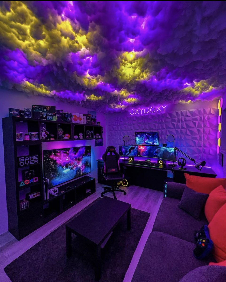 OxydoxyTv's tweet photo. @Forge I hope my neon sign above my screens counts as proof, if not I'll upload another picture with a note 🤓 https://t.co/F9tPo1jS9b