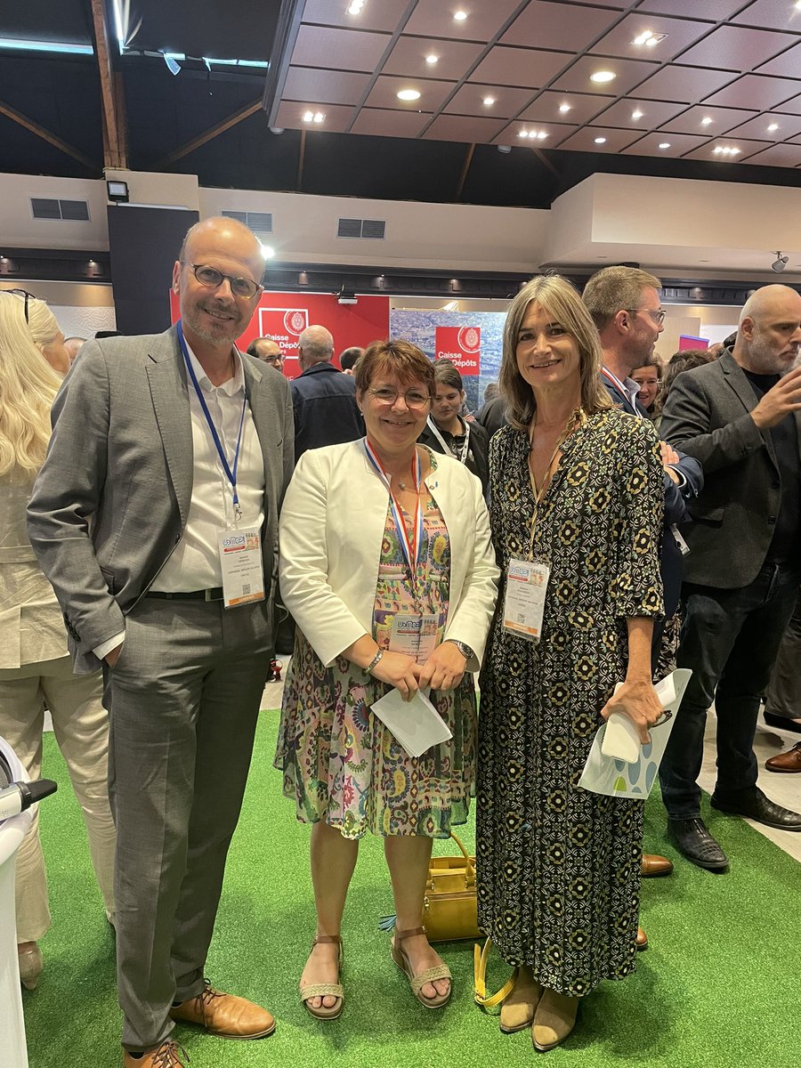 Groupe Valophis (@groupevalophis) on Twitter photo En direct de l’UMOP, pour la remise du prix interdépartemental des innovations écologiques pour le projet de ZAC à Voisins-le-Bretonneux. <a href="/Rosettialexand1/">Rosetti alexandra</a> <a href="/GroupeValophis/">Groupe Valophis</a> <a href="/sqy/">Saint-Quentin-en-Yvelines 🚀</a>
#immobilierengagé En direct de l’UMOP, pour la remise du prix interdépartemental des innovations écologiques pour le projet de ZAC à Voisins-le-Bretonneux. <a href="/Rosettialexand1/">Rosetti alexandra</a> <a href="/GroupeValophis/">Groupe Valophis</a> <a href="/sqy/">Saint-Quentin-en-Yvelines 🚀</a>
#immobilierengagé