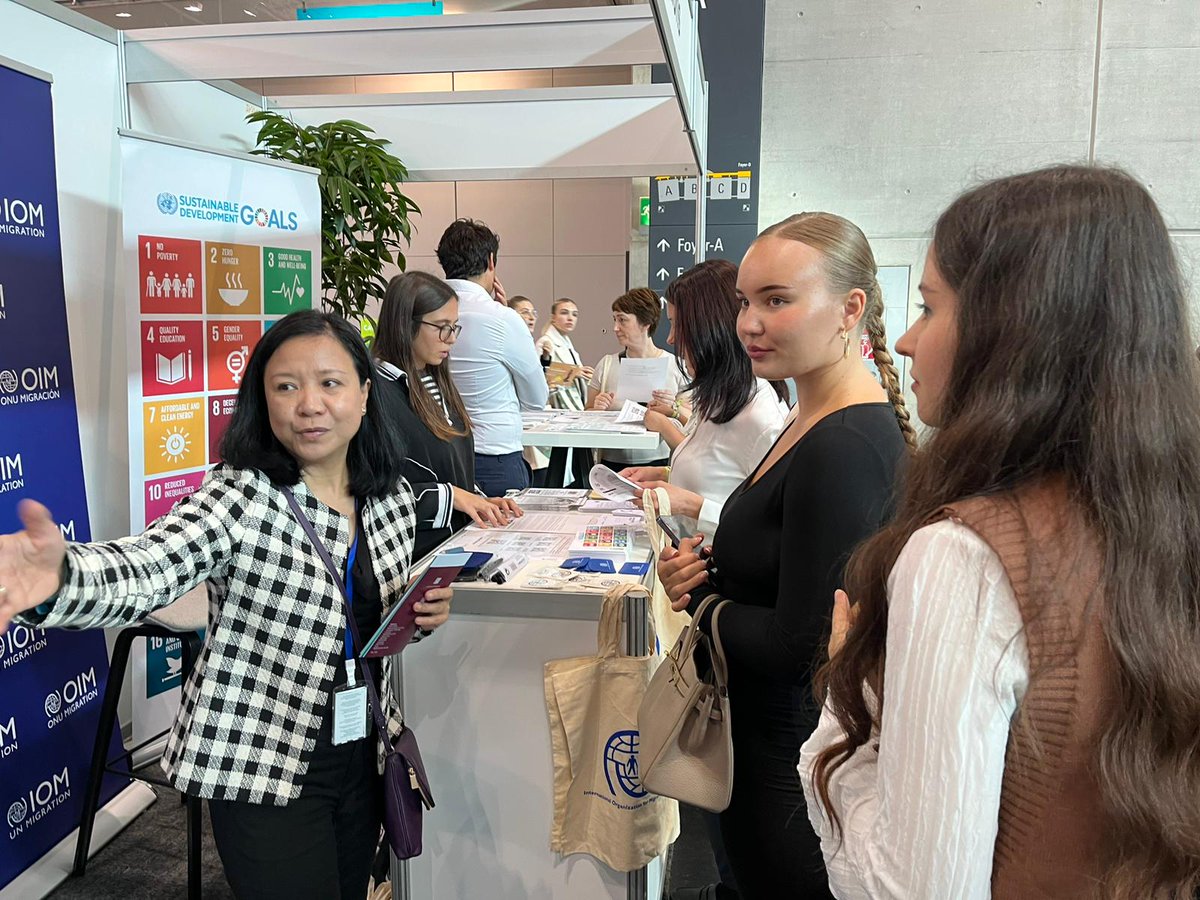 UN_Vienna's tweet photo. We're here today at the @wu_vienna Career Calling event come to our stand and find out about career opportunities at the United Nations in Vienna and around the world. We're here until 6pm.
📍 Messe Wien, Hall D, Stand A16
#MesseWien #WUWien https://t.co/yDflh2XwiZ