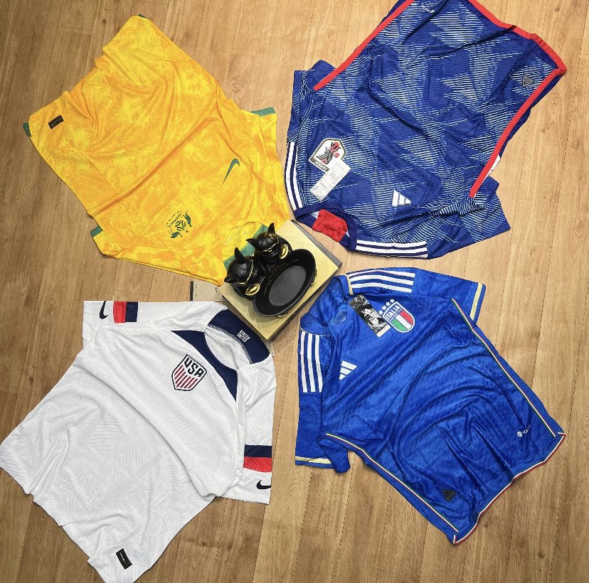 _Shoptees's tweet photo. It’s International Football Szn again!😍
Cop your favorite National team jersey from #Shoptees Today!🧡
🏷️FANS VERSION: 10,000NGN
🏷️PLAYERS VERSION :14,000NGN
CUSTOMIZATION COST :2,000.
Our jerseys, your style 🤞🔥
Cop yours today⚽️ https://t.co/4QZKf8jxHH
