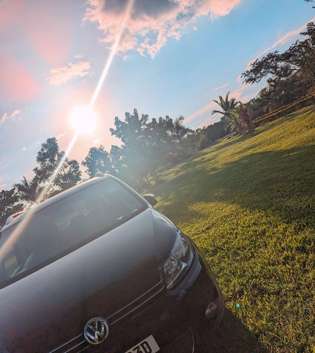 IamKrysKross's tweet photo. Me and my baby we have our problems.....
 ......But we always work them all 🎼

😂 That 3 day holiday ended up in the garage..
#TeamVW 🇺🇬 https://t.co/5Bm3MoXNgG