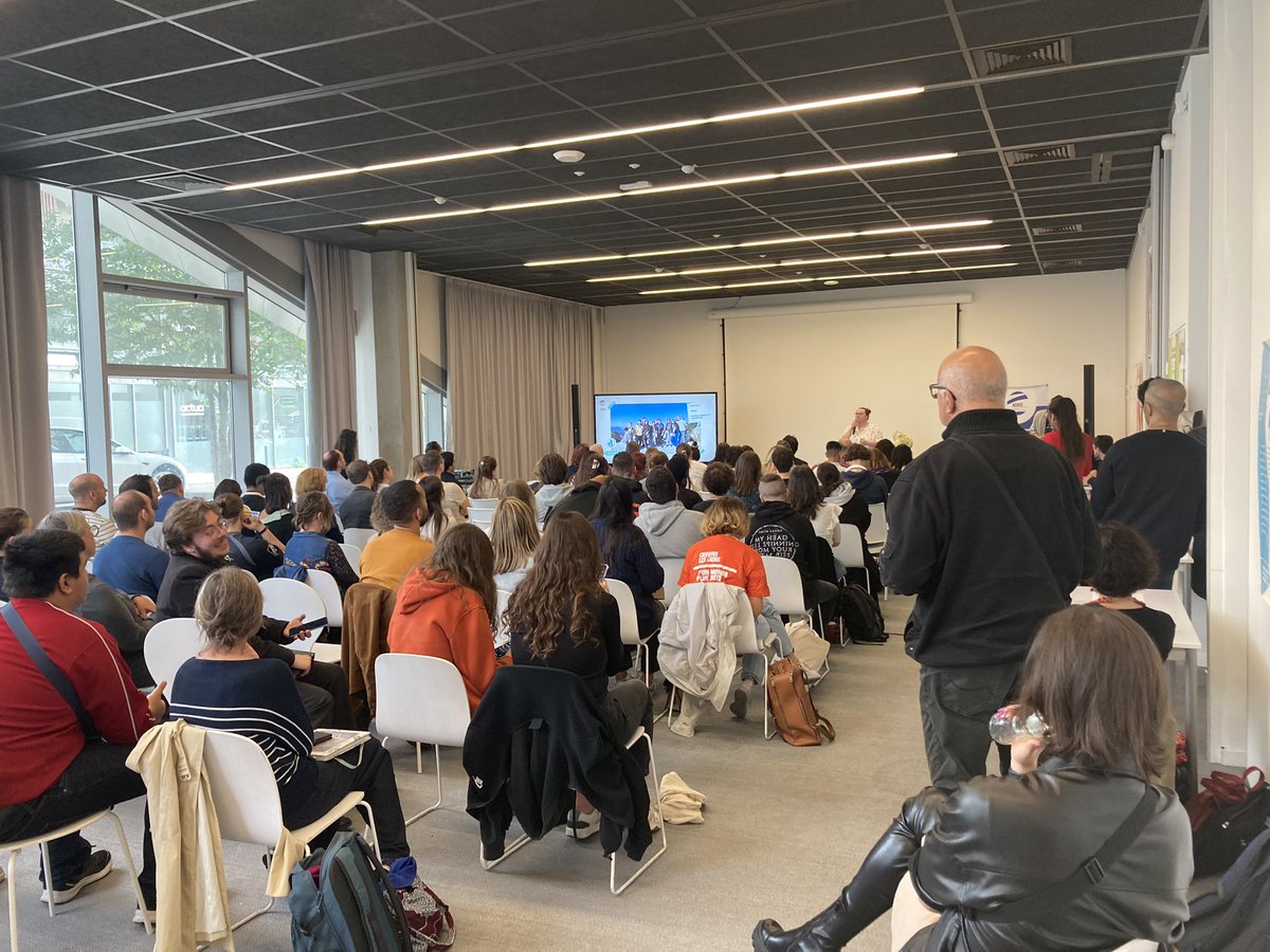 A l’auberge de jeunesse à Lille avec <a href="/Adice_Roubaix/">Association ADICE</a> pour son événement « Donne du sens à ton avenir » <a href="/MetropoleLille/">Métropole Européenne de Lille</a> <a href="/slimanetir/">slimane tir</a> <a href="/Arcom_Lille/">Arcom Lille</a> <a href="/UNIONEUROPEA/">UNION EUROPEA</a> <a href="/ali_rahni/">Rahni Ali</a> <a href="/DABPlusNord/">DAB+ Radio Nord</a> <a href="/prefet59/">Préfecture de la région Hauts-de-France et du Nord</a> <a href="/franf_contact/">La FRANF</a> <a href="/CLazaoui/">Christian Lazaoui</a>