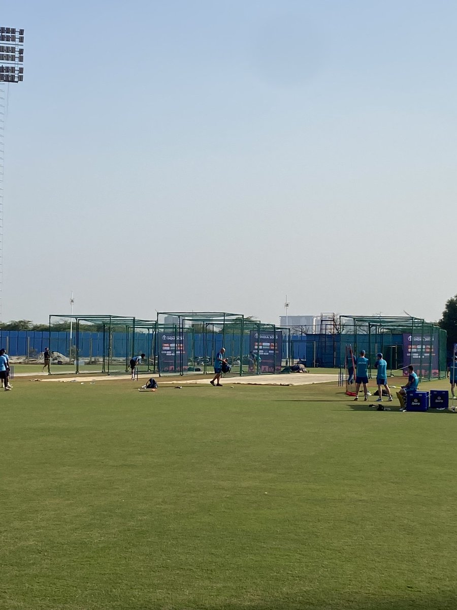 A fit-again Marcus Stoinis the last one left batting at training a day out from Australia’s clash with South Africa in Lucknow as coach and physio watch on #CWC23 #AUSvSA