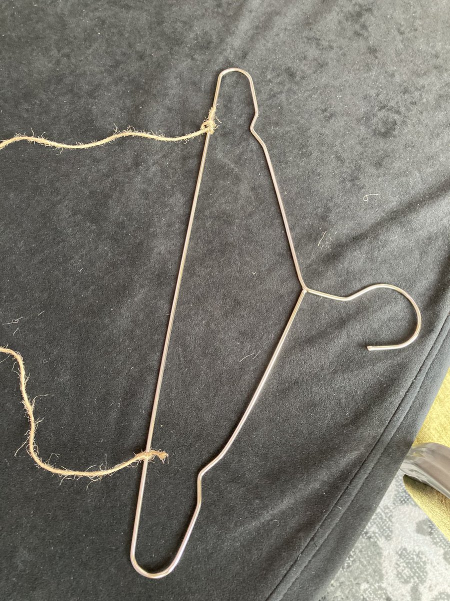 Kate_KDilks's tweet image. Amazing start to the #Hertfordshire Primary heads conference #hphtc23.
Awe, wonder and understanding in science. 
Charlotte @HfLScience explaining an effective way to explore sound movement. Claire’s face as she listens 👂with coat hanger and string says it all! 
@HFL_Education