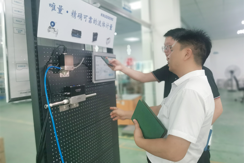 KnudsensM89675's tweet image. Customer visiting
Welcome to know more about us,
KNUDSENS flow meter and controller, empowering Smart Manufacture.
#KNUDSENS #flowmeter #flowcontroller #flowgauge #flowinstrument #flowcontrol #kilnairflowmeter #gasflowmeter