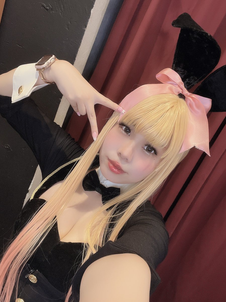 Asuka_BNP's tweet photo. (*'ヮ'･)＜あすかです！🥃

今日はきんぱつ！👸🏼

₹˝ｬʓあすかに会いに来てください⭐️⭐️

みんとさん、りかさんとお待ちしております💭💭

#バニパレ #秋葉原 #バニーガール #アトリエダーム #ガールズバー #シーシャ #bunnypalace #bunnygirl #hookah #bar #akiba https://t.co/25MjOogrhF