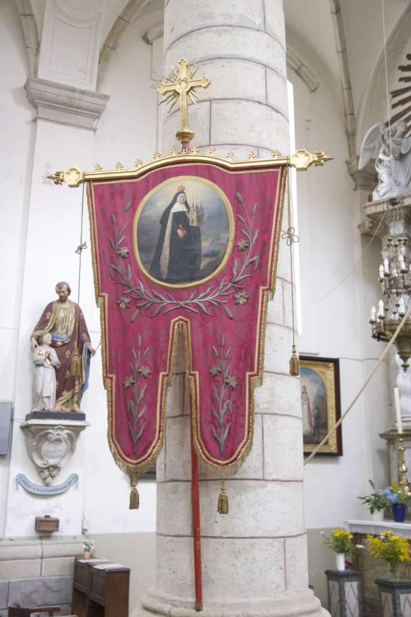 Processional banner with St. Begga, 19th century. 

#Hoogstraten, Beguinage church.

#materialculture
#CatholicTwitter
