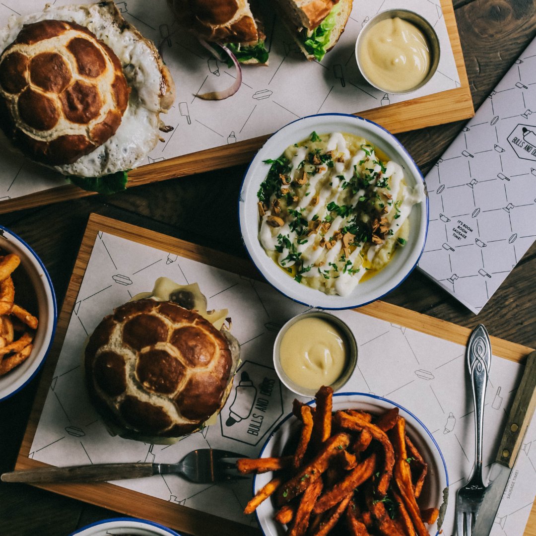 Our Pretzel Burgers

You are not in the mood for some Pretzel Hot Dogs? Well we also have delicious Pretzel Burgers in house, Classic, Truffle, Bacon or Cheese we have it all!

🍔🥖 🥨🥓🧀

#pretzel #hamburger #funky #amsterdam #truffle #bacon #cheese