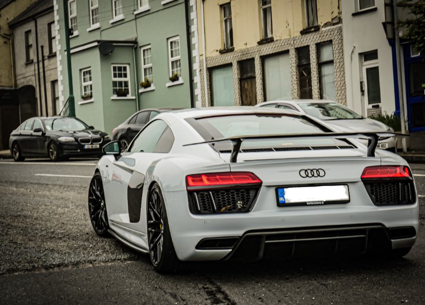 Roaring through the streets in style. 🚀 #AudiR8 #PurePower #AudiR8 #Supercar #ExoticCars #SpeedDemon #LuxuryCars #DreamRide #V10Power #GermanEngineering #AutomotiveArt #FastAndFurious #RoadsterLife  #photograghy #car #audi #r8