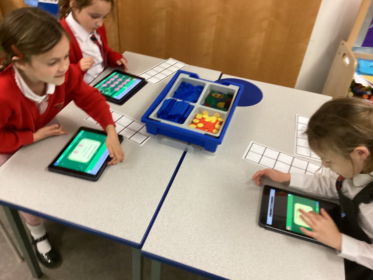 BollinPrim2G's tweet photo. Knowing our number bonds to 10 is so important. We finished the lesson by playing Hit the Button to improve our recall. https://t.co/pwAo08RbaF