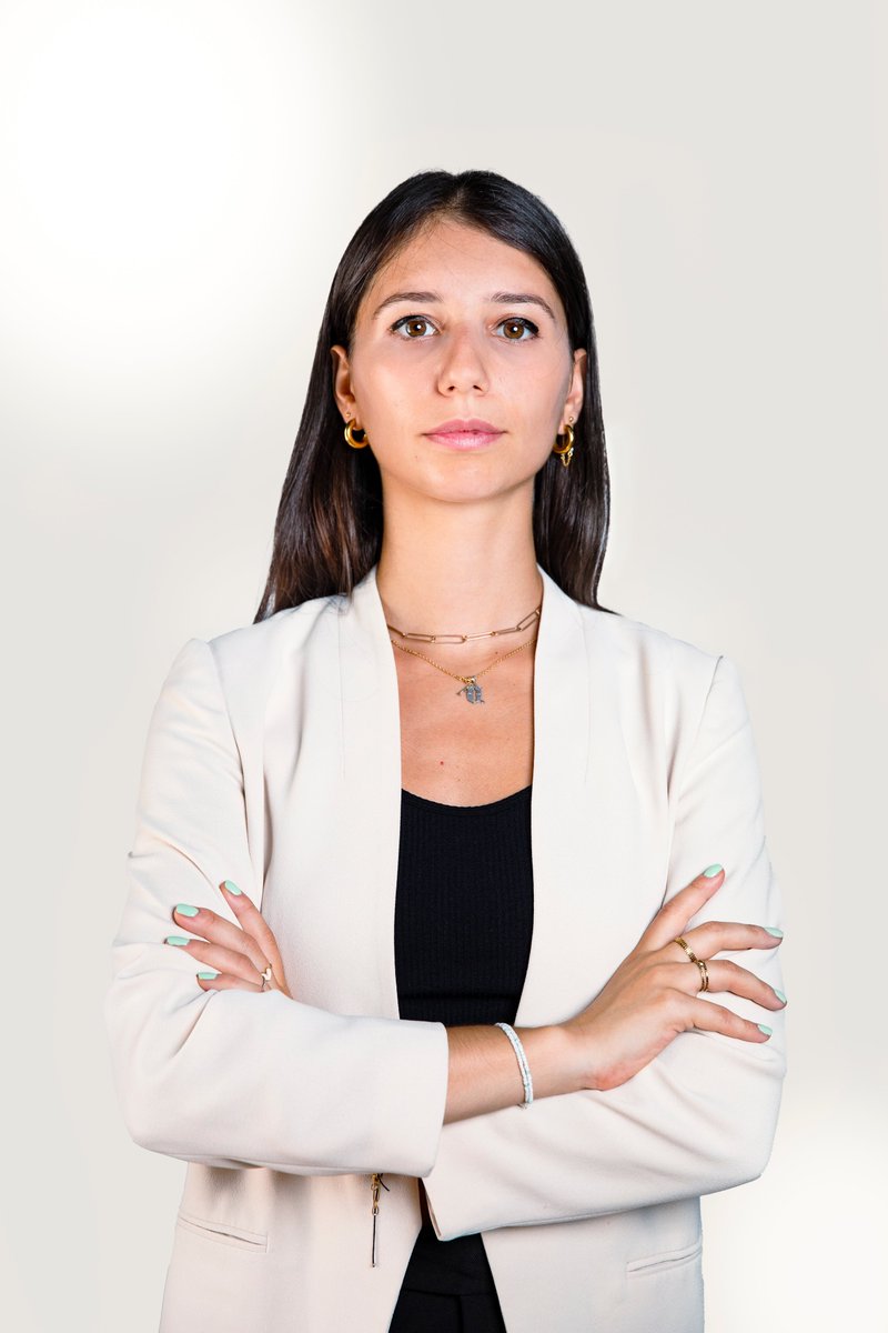 Irfu astrophysicist wins 2023 L'Oréal-Unesco Young Talent Award for Women in Science. Achrène Dyrek <a href="/achrene_dyrek/">Dr. Achrène Dyrek 🛰🚀🔭</a> studies planetary atmospheres using the <a href="/NASAWebb/">NASA Webb Telescope</a> MIRI Mid-InfraRed  Instrument.
irfu.cea.fr/en/Phocea/Vie_… <a href="/CEAIrfu/">CEA Irfu</a>