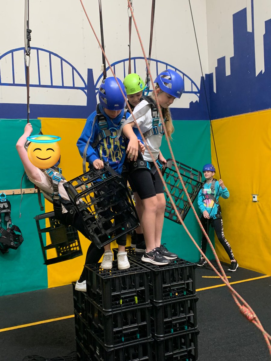 EastfieldPSHull's tweet photo. #teamdune are having a "crate" time working together and conquering their fears. "Crate going guys" https://t.co/yhdoxKcrg8
